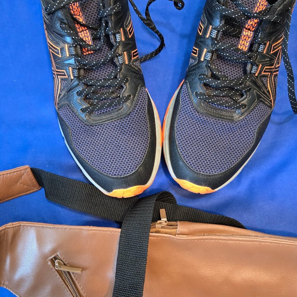 Lot of Men's shoes and New genuine leather bag.